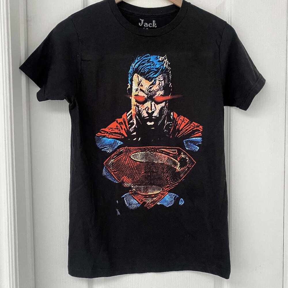 🧿 3 for $33 🧿 UNISEX Superman Dark Comic Graphic T-Shirt – Size S
